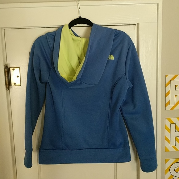 North Face Women's Hoodie - Picture 2 of 2